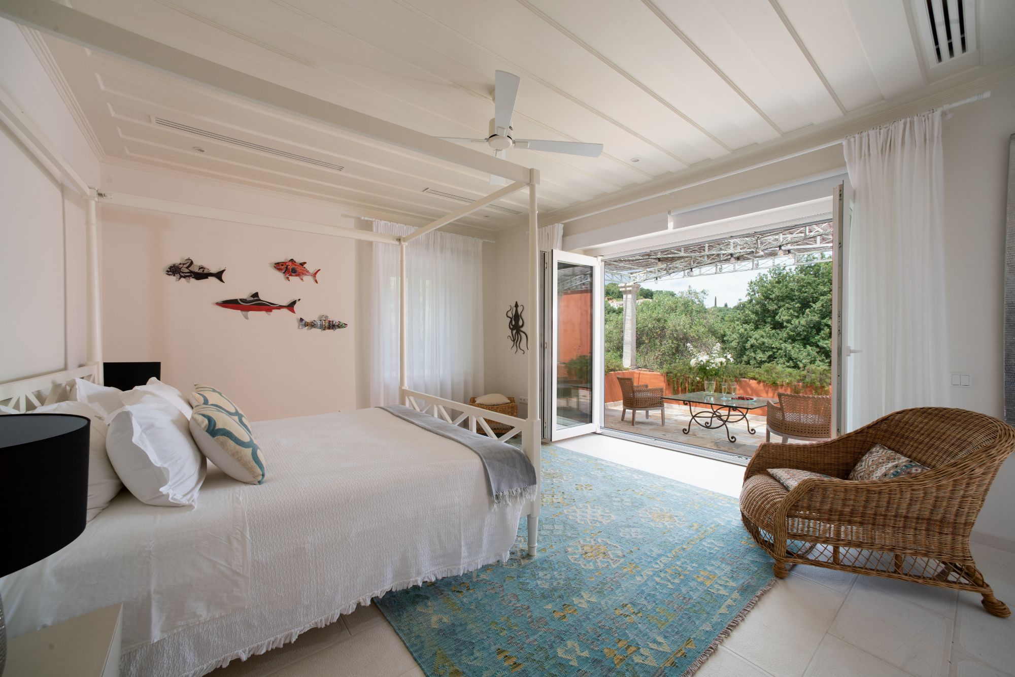 Bedroom with terrace at Villa Ophelia