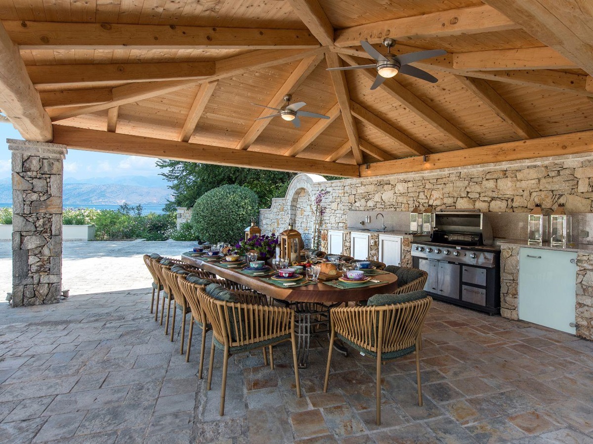 Outdoor Dining at Villa Pashalia in Corfu