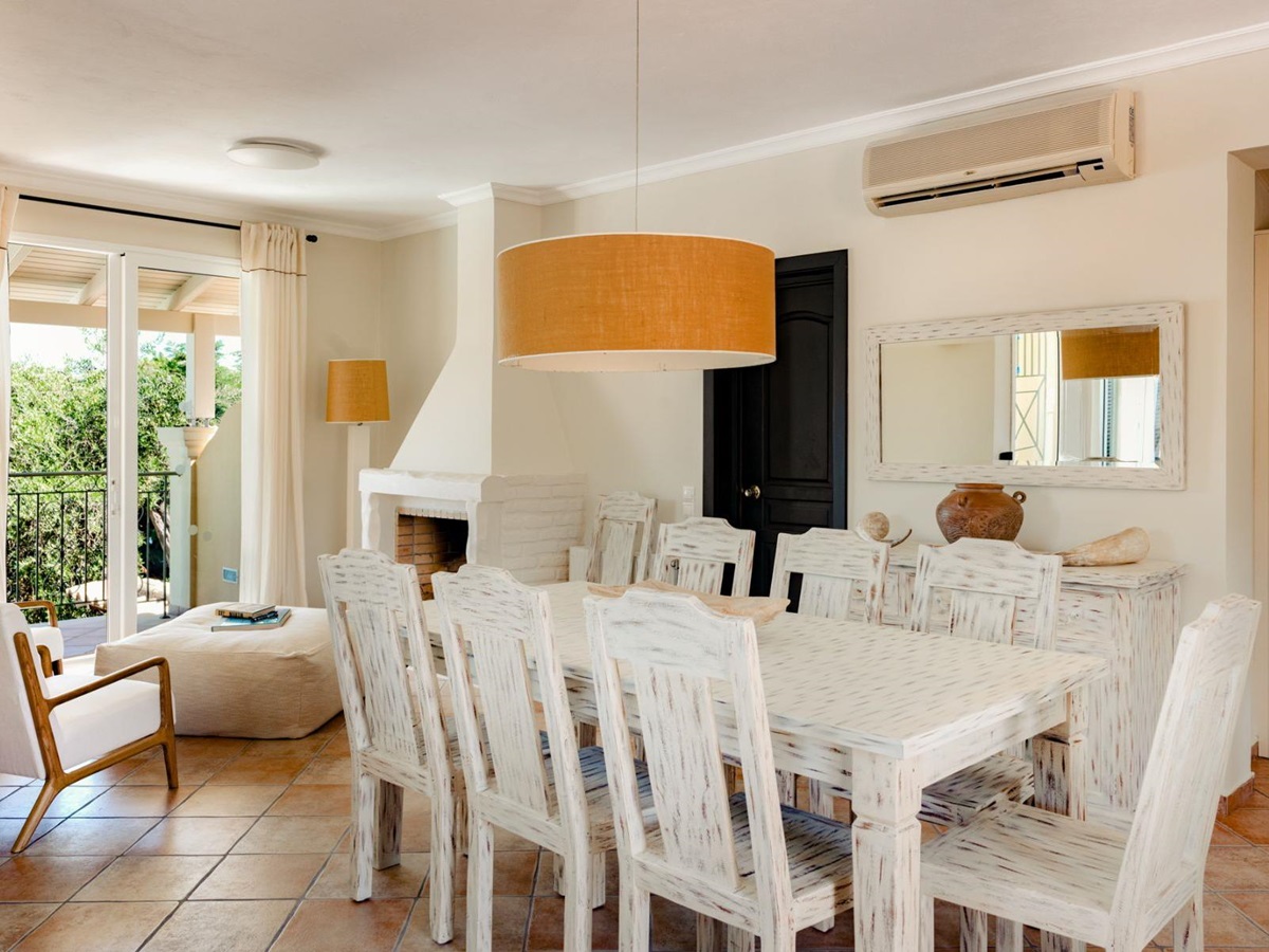 Dining room with table at Villa Petra, Corfu