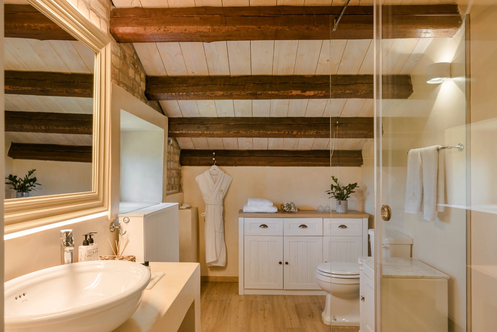 villa-posillipo-corfu-bathroom-5