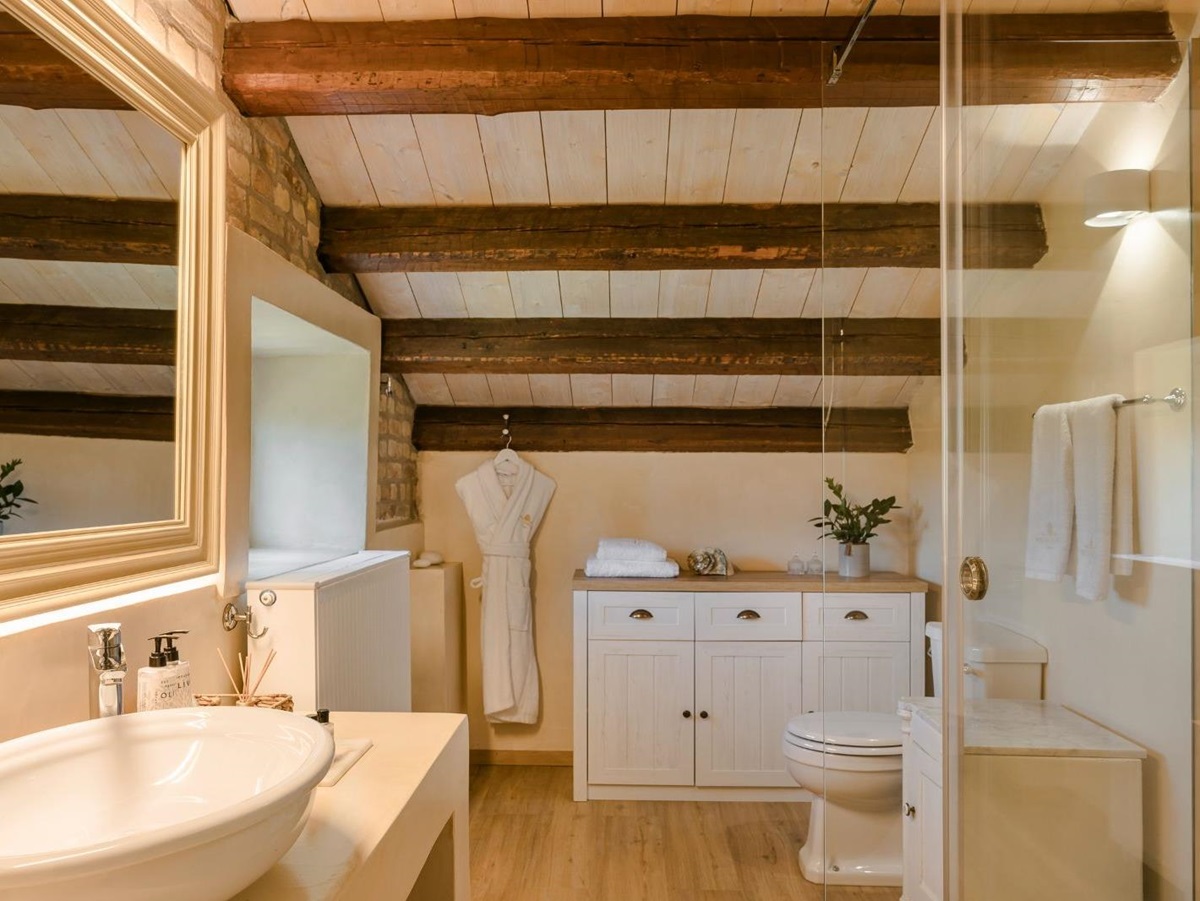 villa-posillipo-corfu-bathroom-5