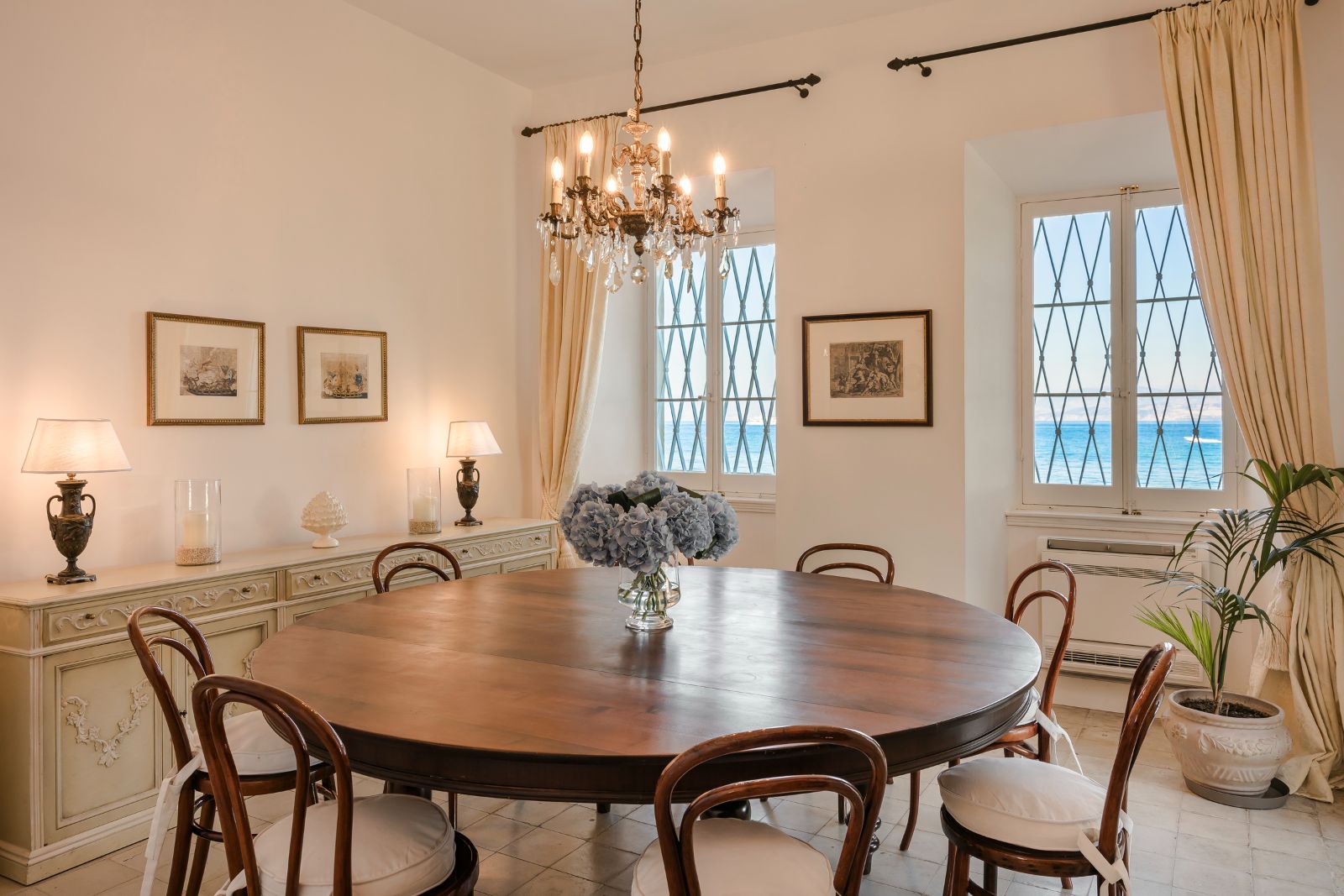 villa-posillipo-corfu-dining-room