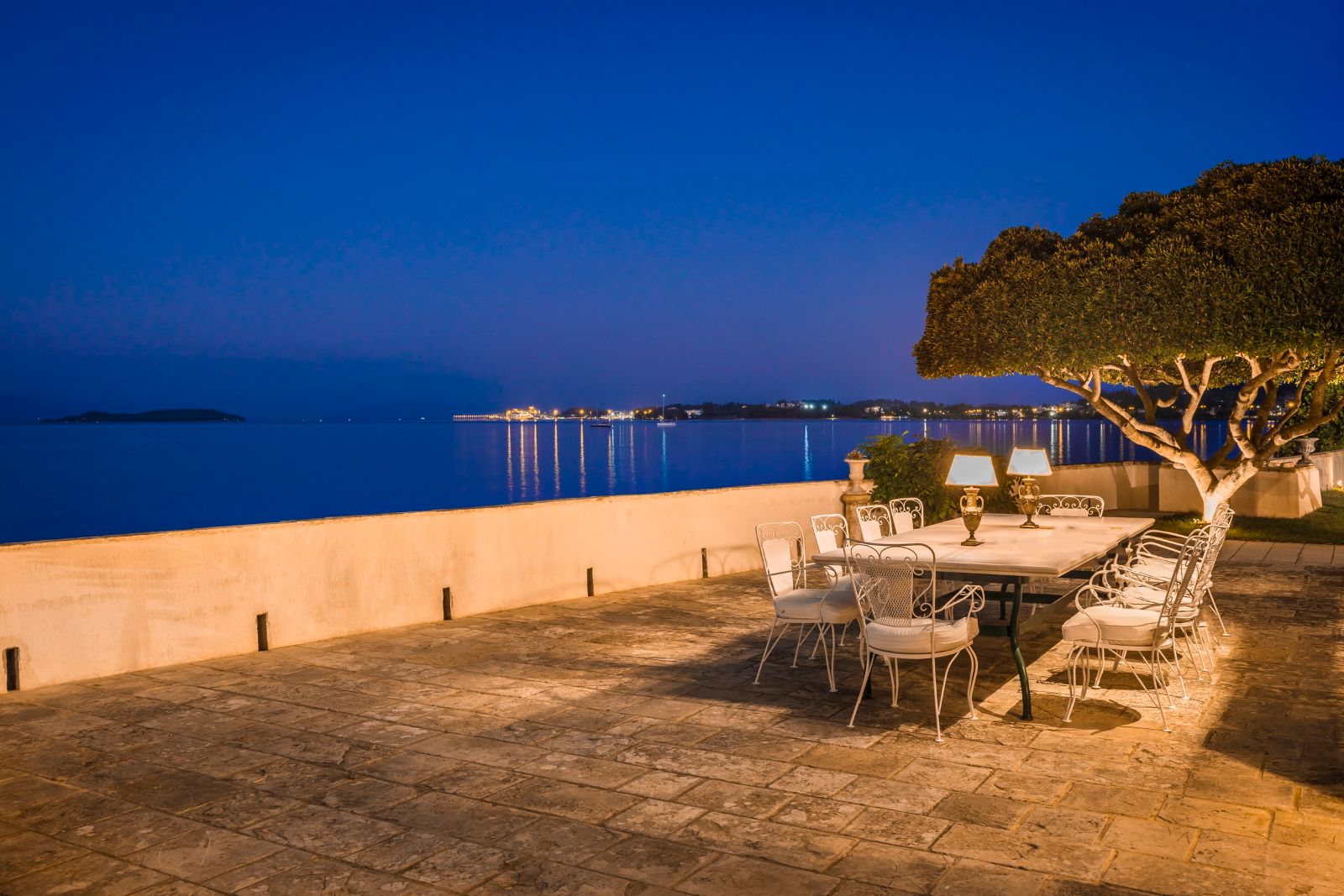villa-posillipo-corfu-evening-outdoor-2