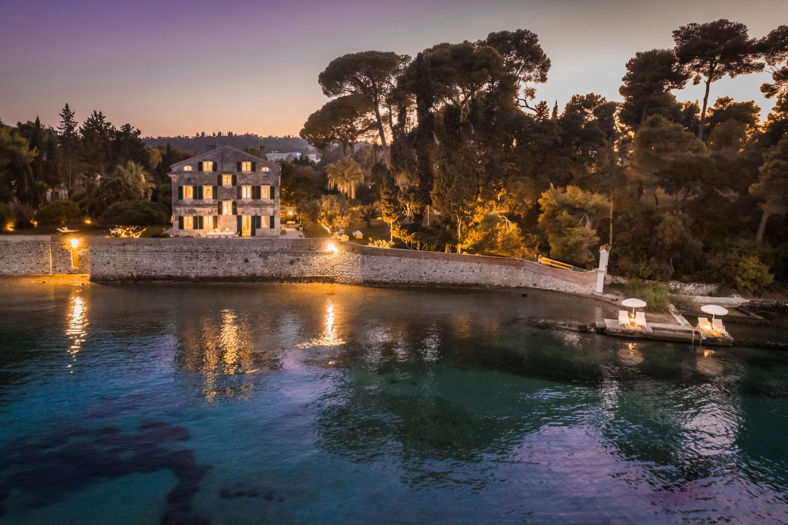 villa-posillipo-corfu-exterior-evening