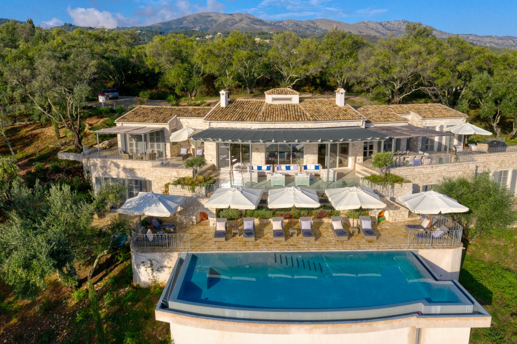 Exterior view of house and pool at Villa Thea, Corfu