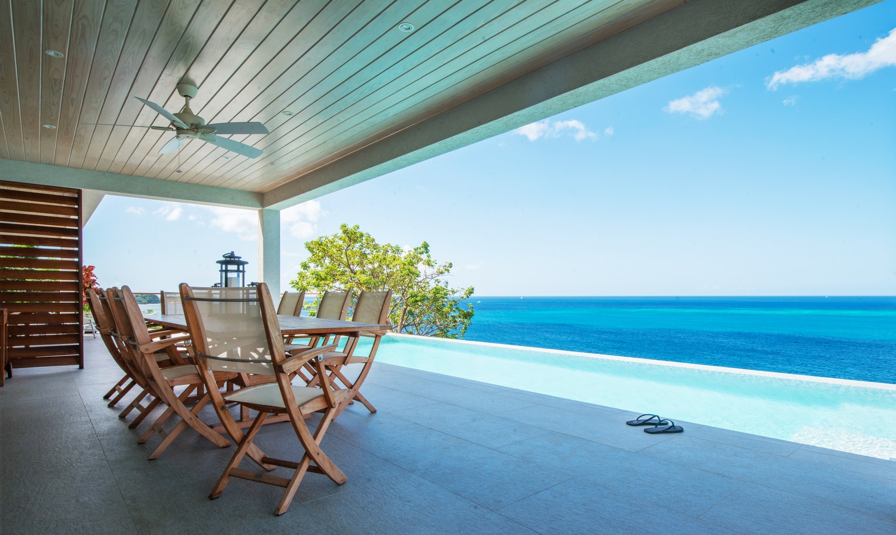 Outdoor dining at Laluna, Grenada