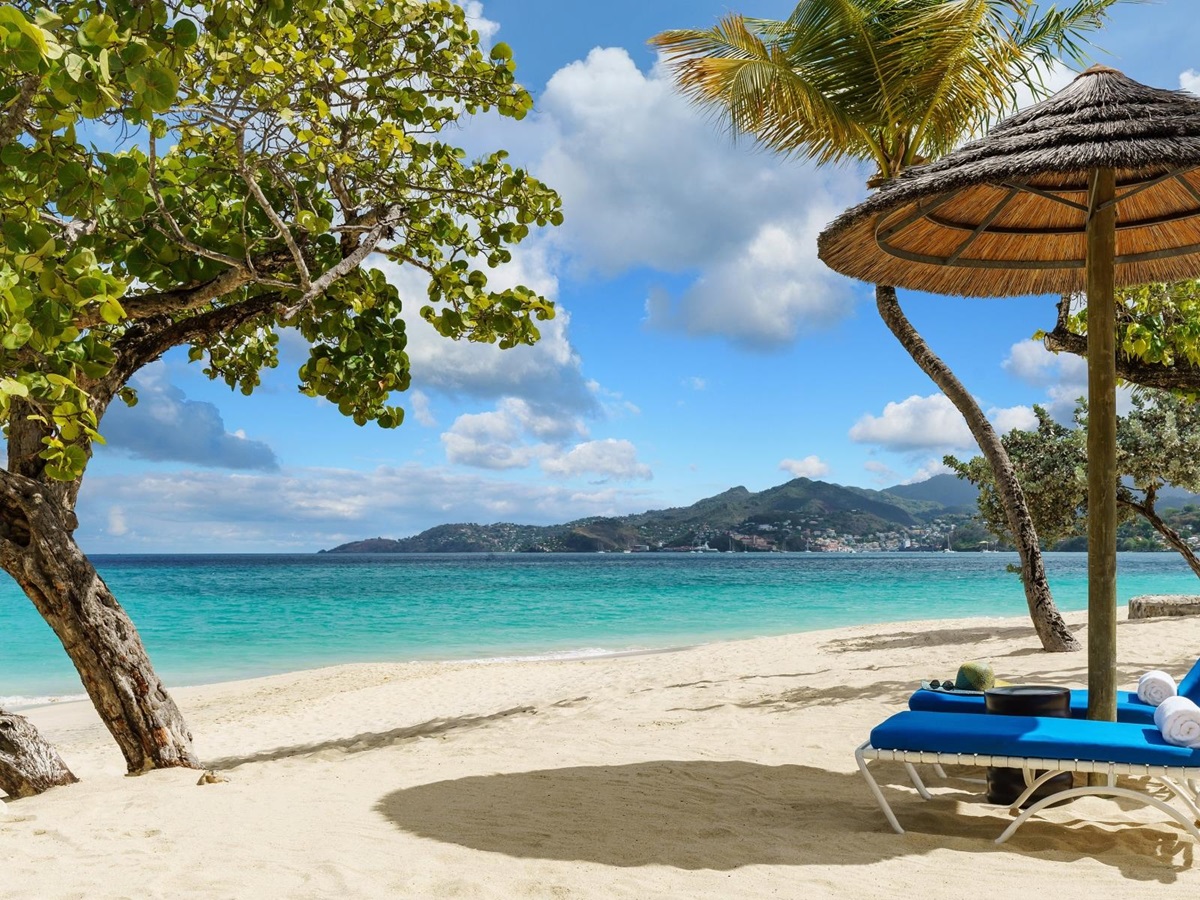Beachand loungers