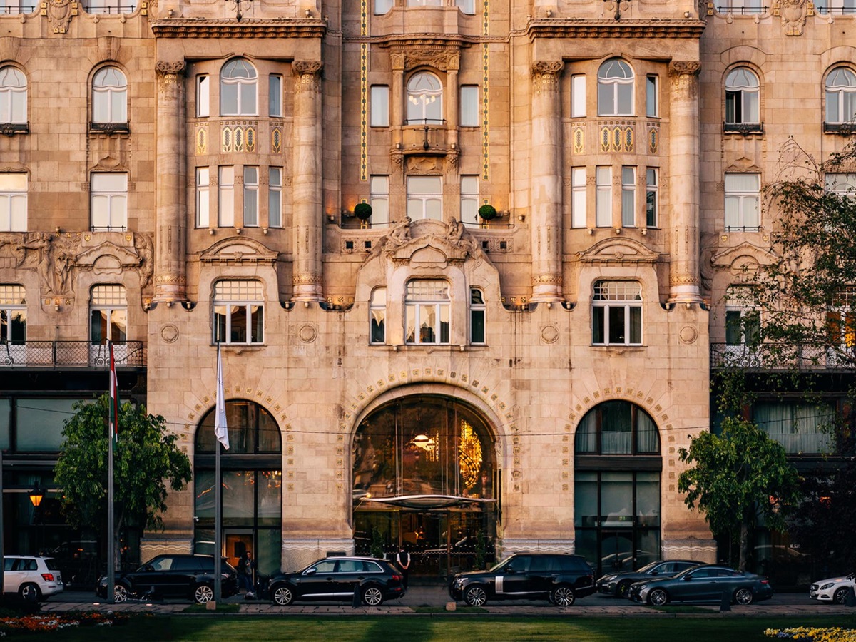 Facade of Four Seasons Gresham Palace in Budapest