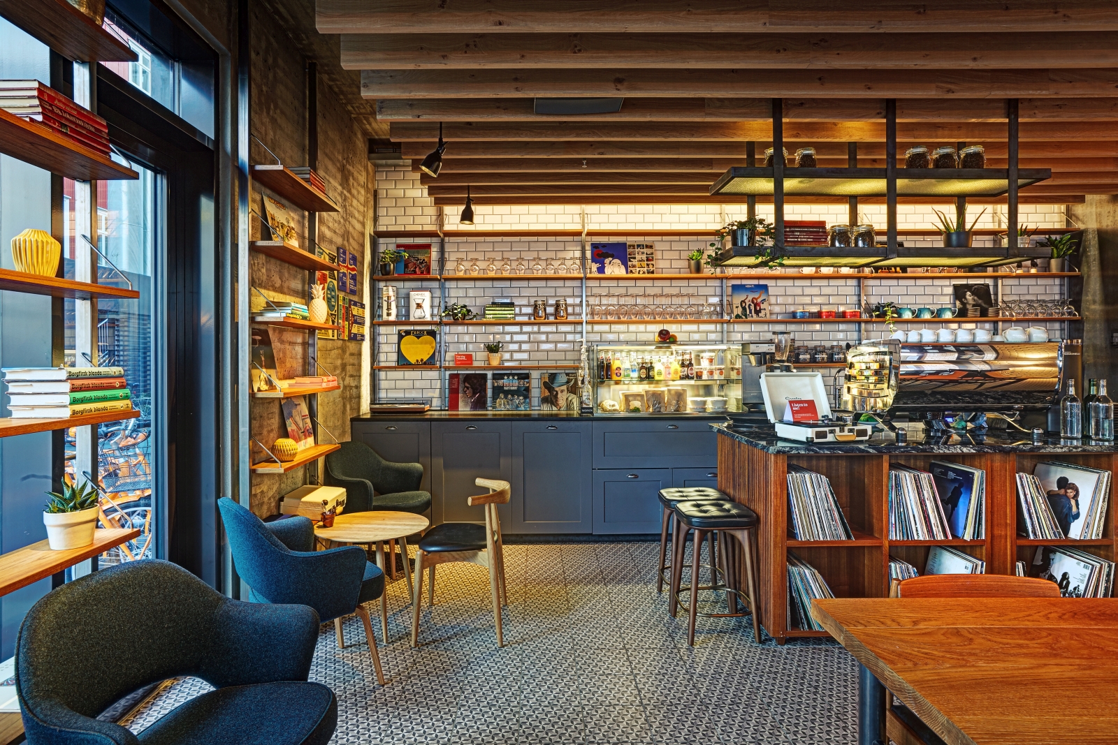Central cafe at Canopy by Hilton