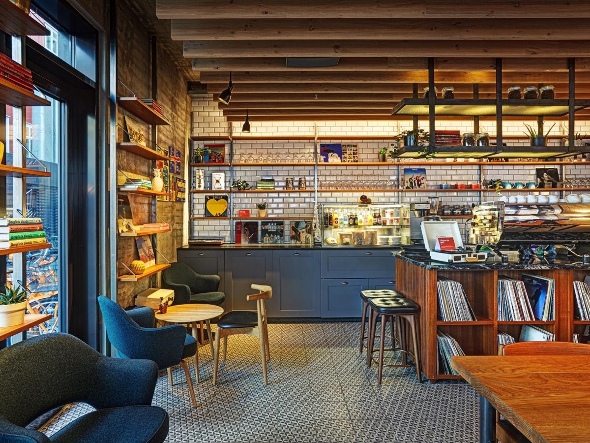 Central cafe at Canopy by Hilton