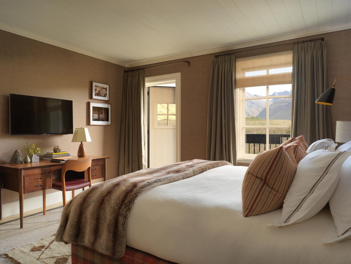 Bedroom at Deplar Farm