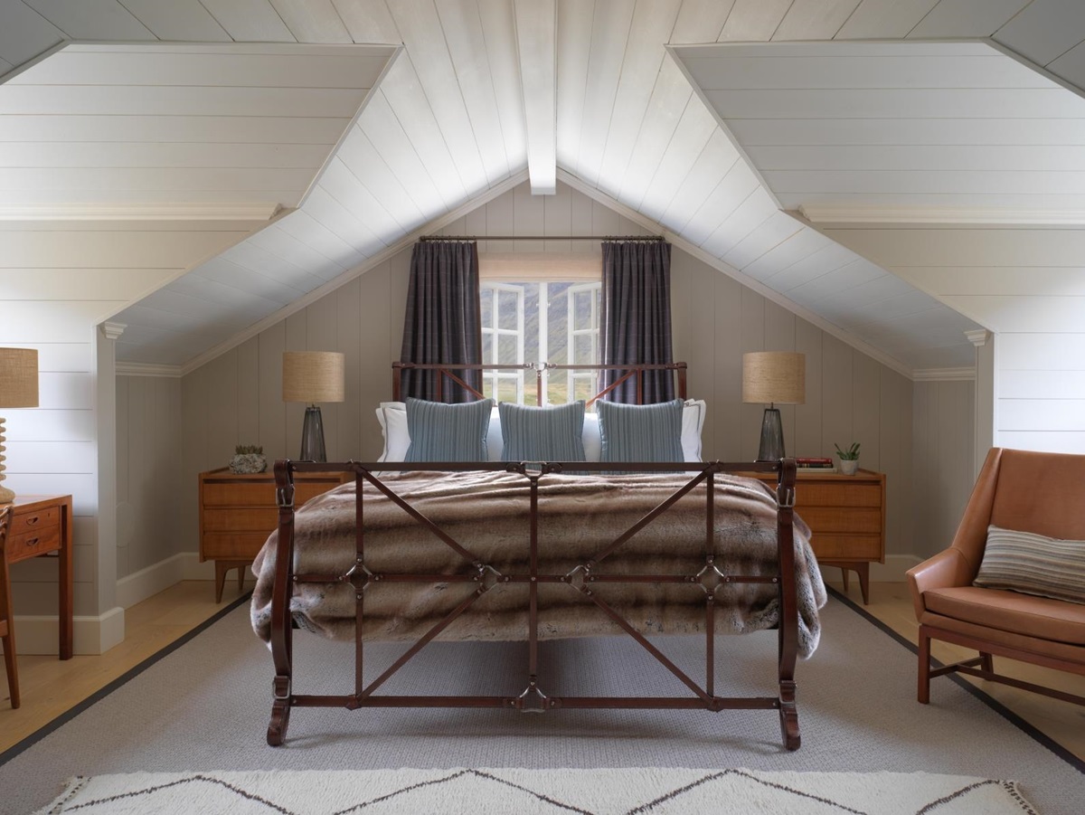 Bedroom at Deplar Farm