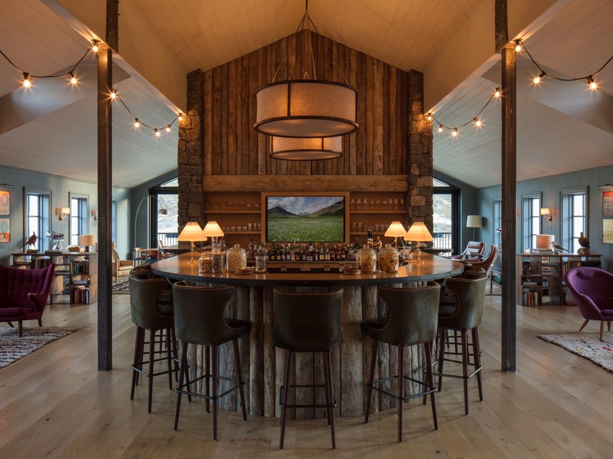 Bar at Deplar Farm