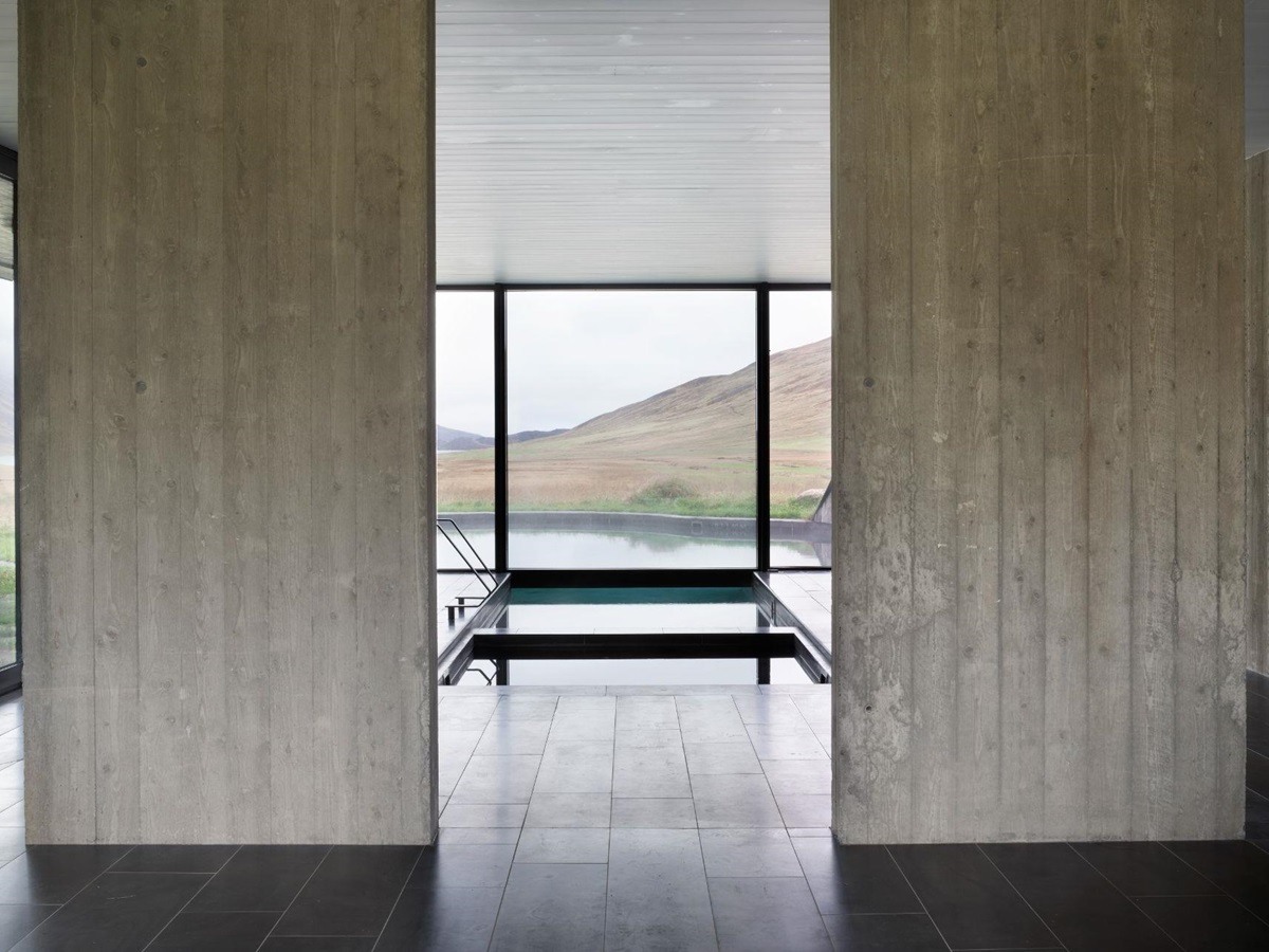 Spa at Deplar Farm in Iceland