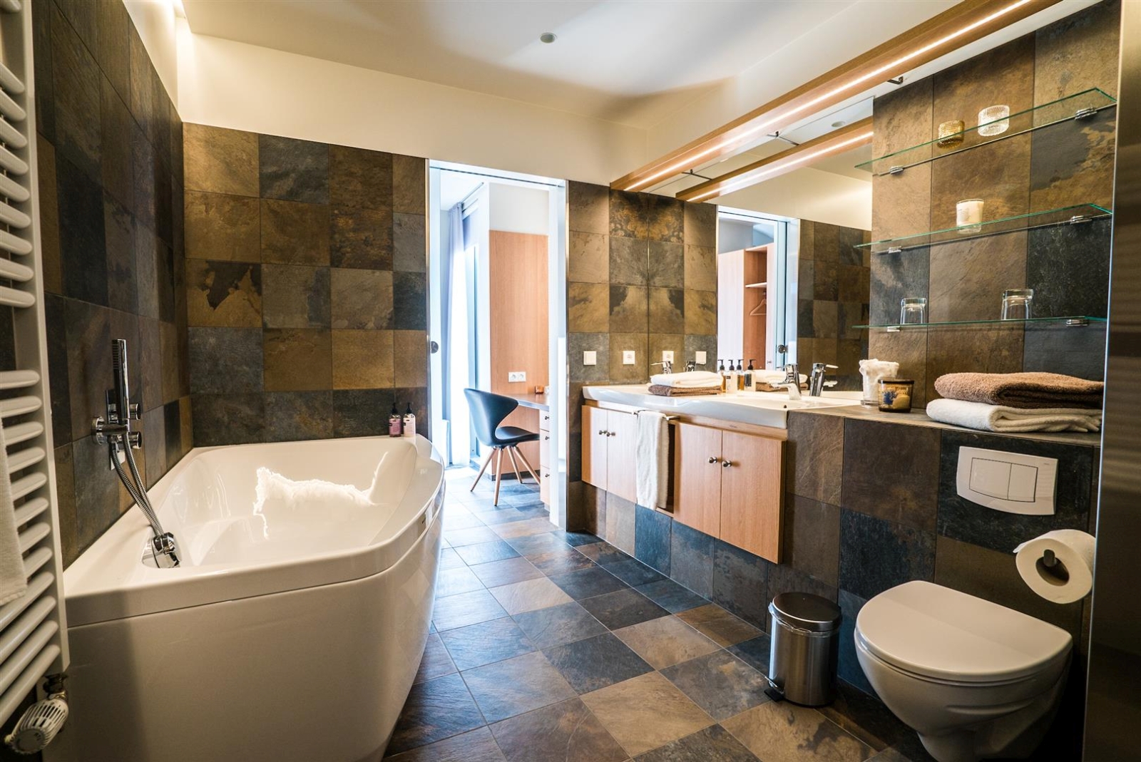 Bathroom at Hotel Husafell