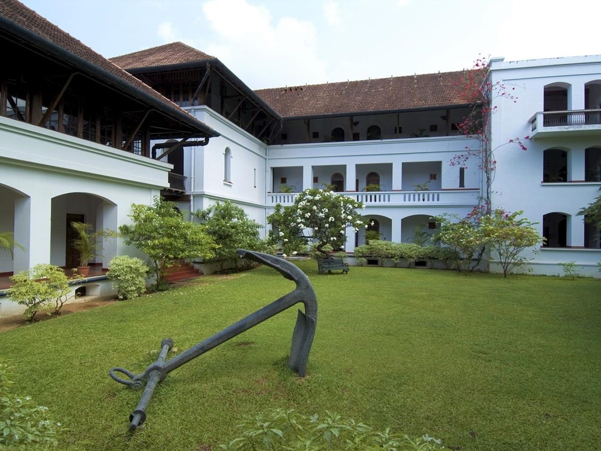 Courtyard of the Brunton Boatyard hotel in Cochin India
