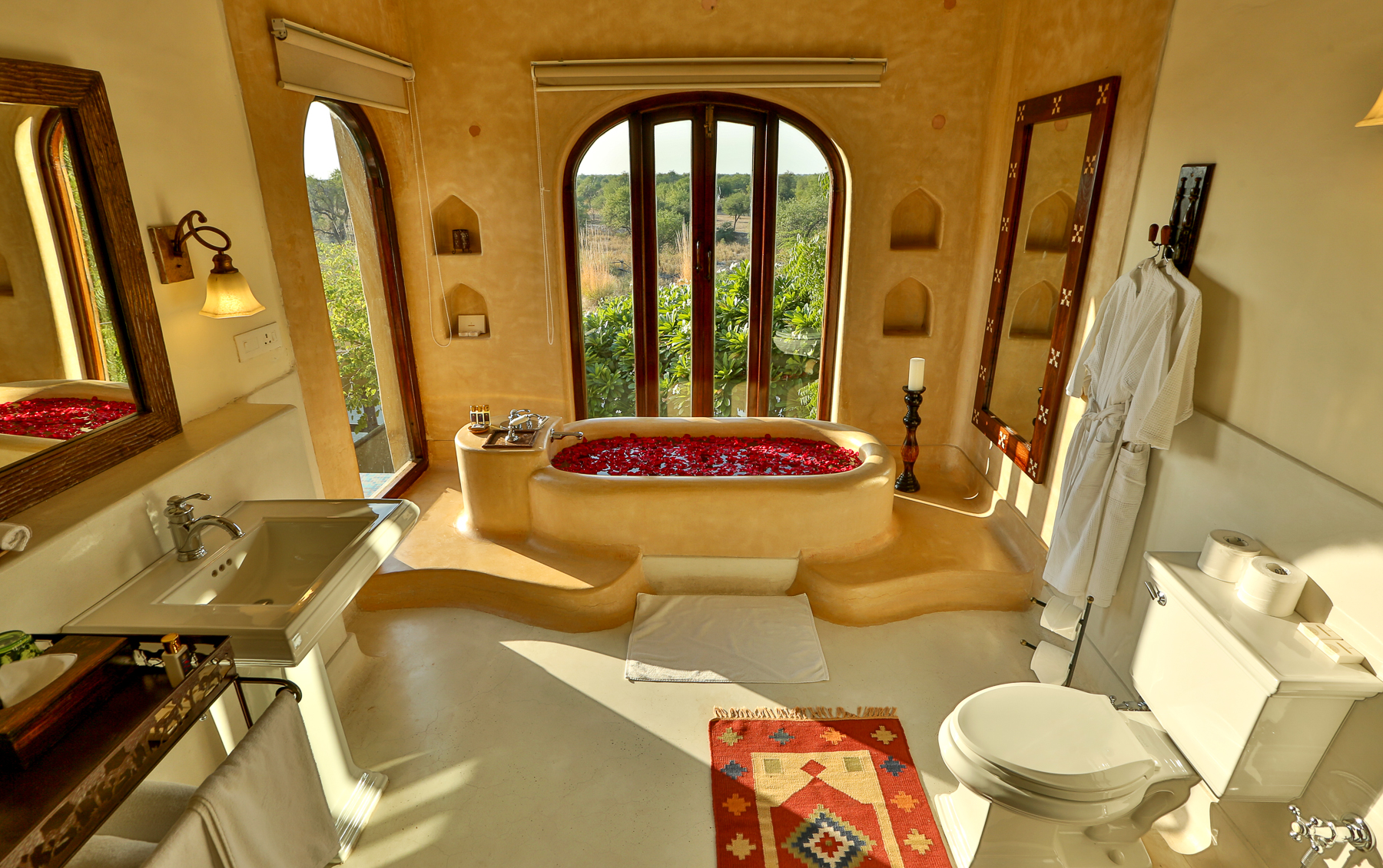 Alishan Suite bathroom at Mihir Garh in India