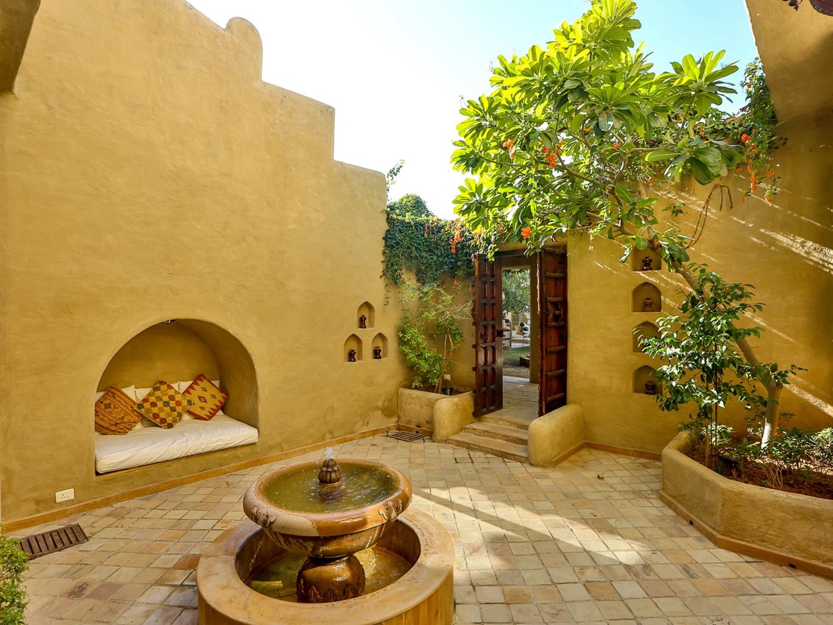 Alishan suite courtyard at Mihir Garh in India