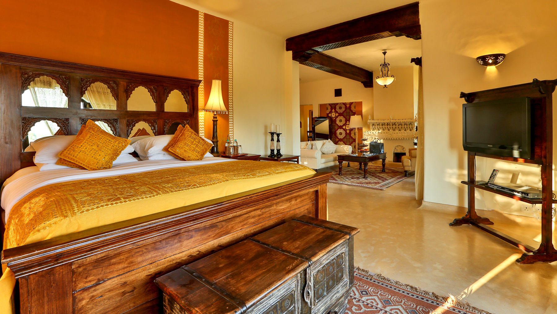 Shandar suite bedroom at Mihir Garh in India