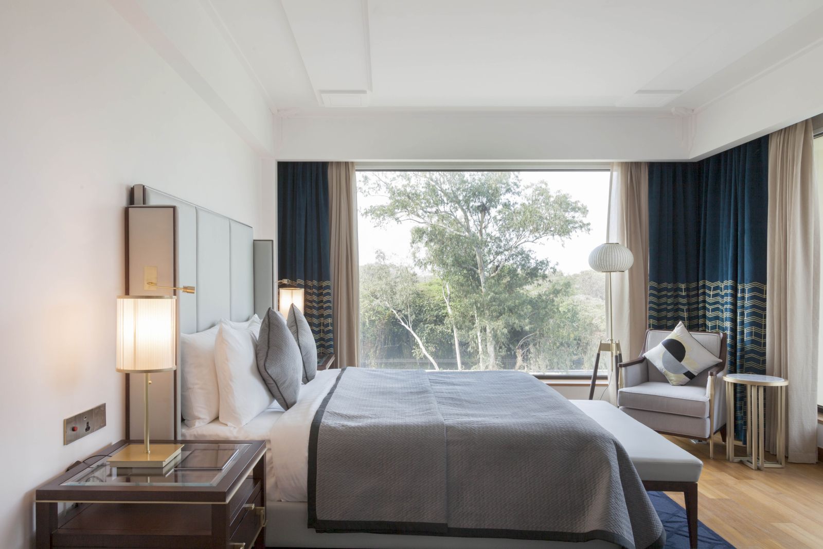 Guest room at the Oberoi Hotel Delhi