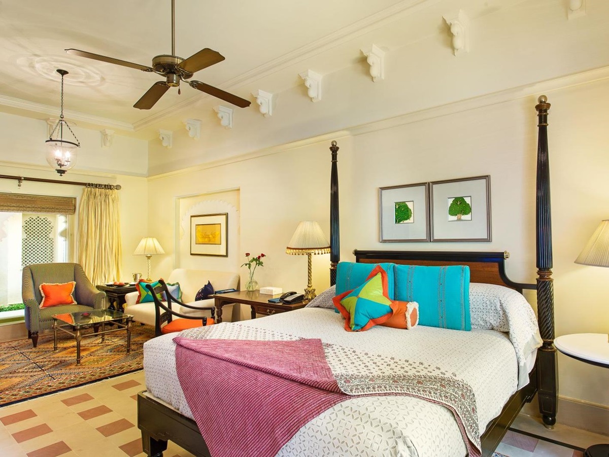 Guest room at the Oberoi Udavilas in Udaipur
