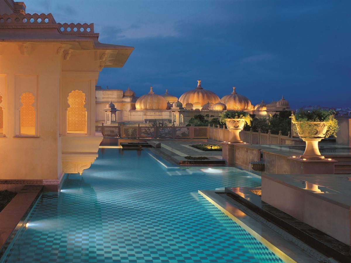 Pool of a suite at the Oberoi Udavilas in Udaipur