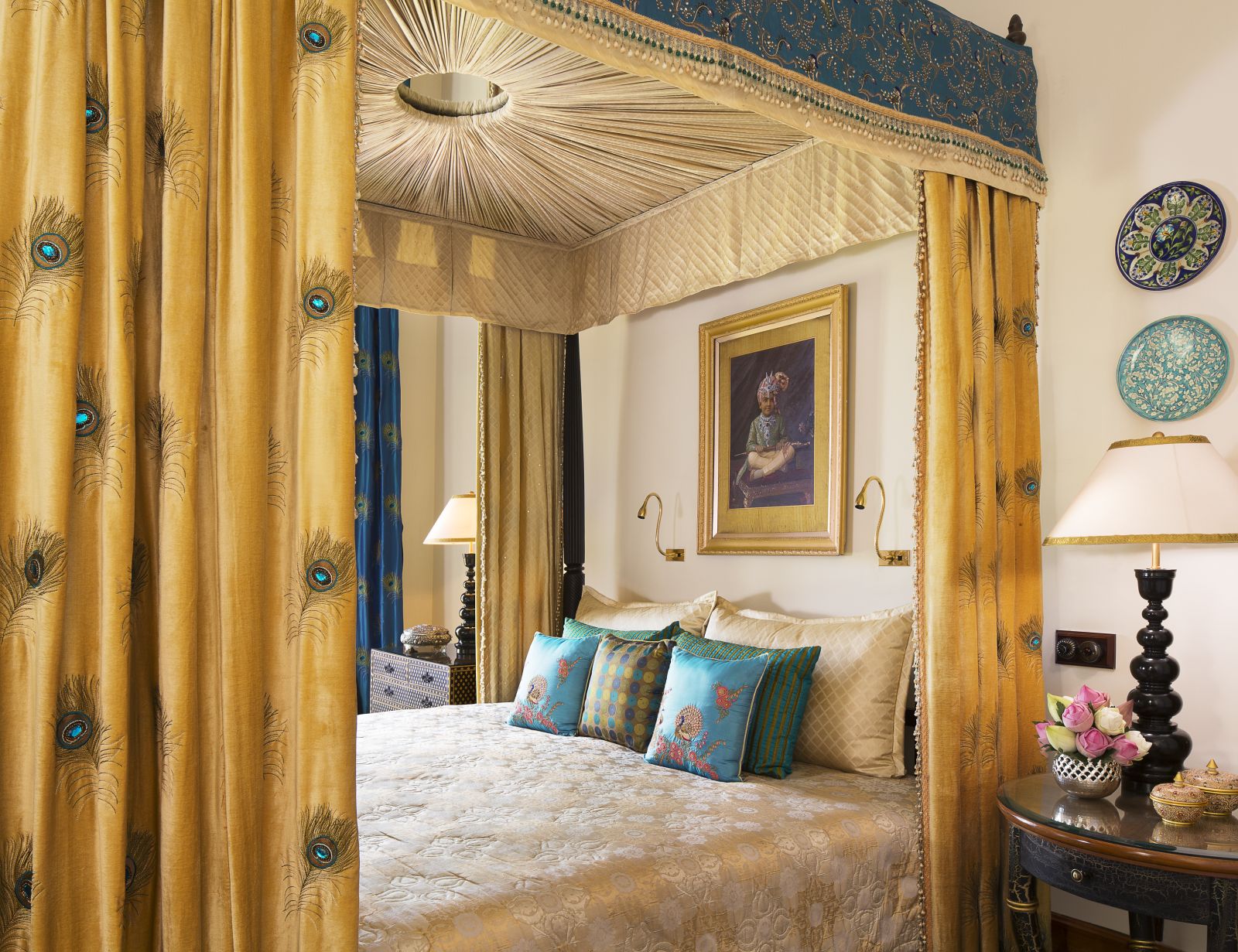 Four poster bed in Grand Presidential Suite at the Rambagh Palace in Jaipur