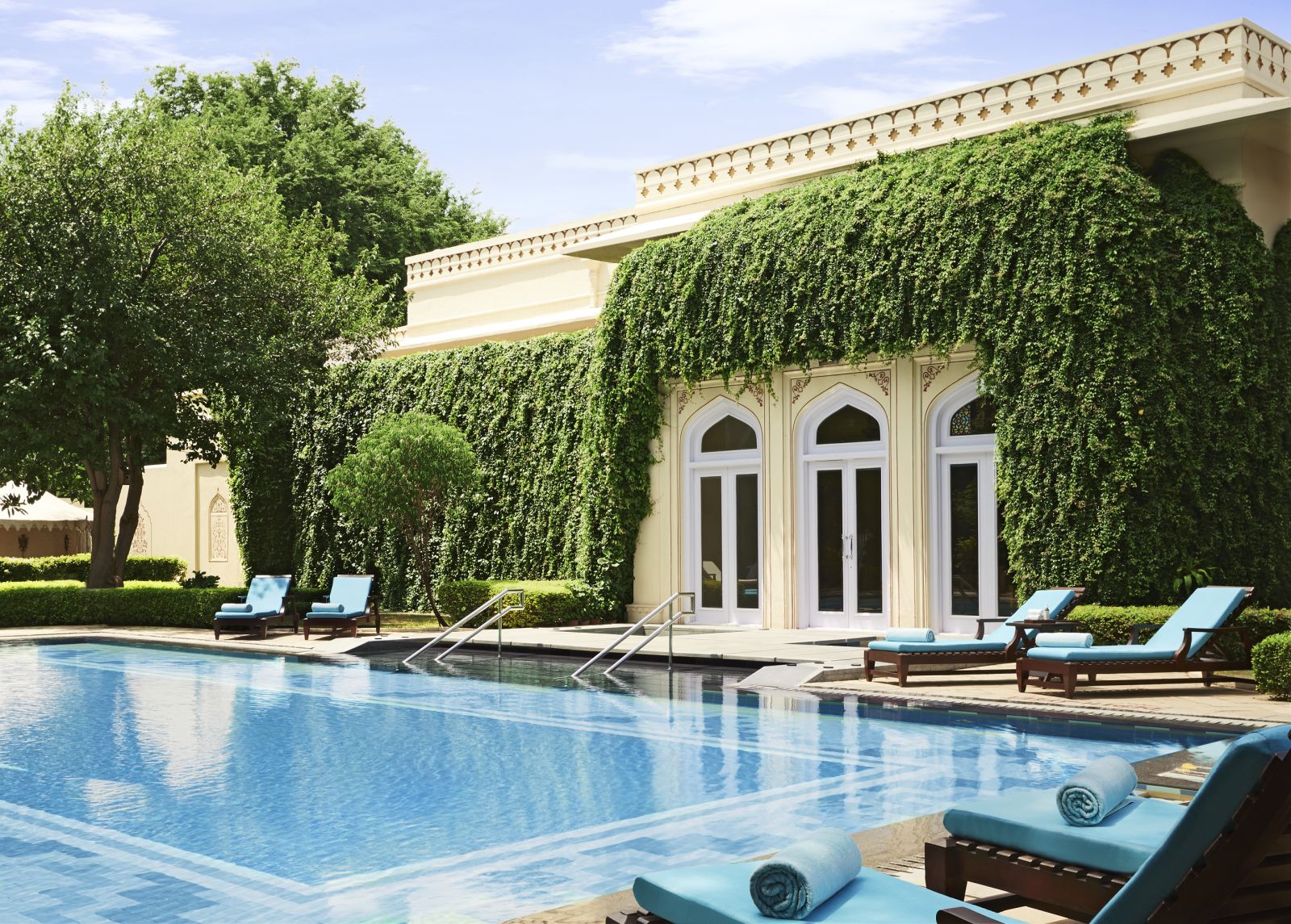 Outdoor pool at the Rambagh Palace in Jaipur