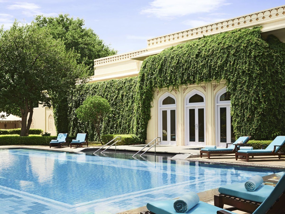 Outdoor pool at the Rambagh Palace in Jaipur
