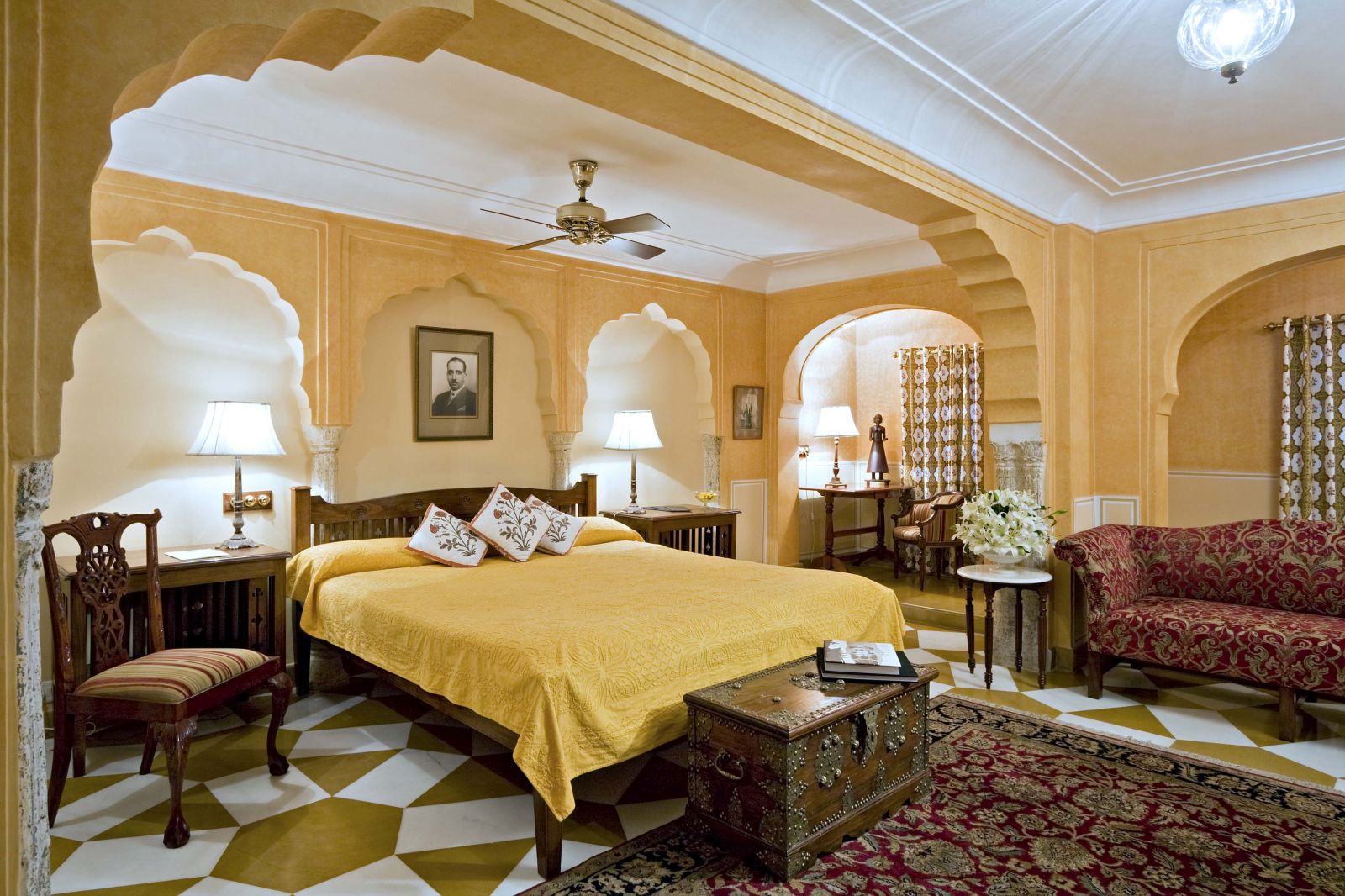 A deluxe suite at the Samode Haveli hotel in Jaipur