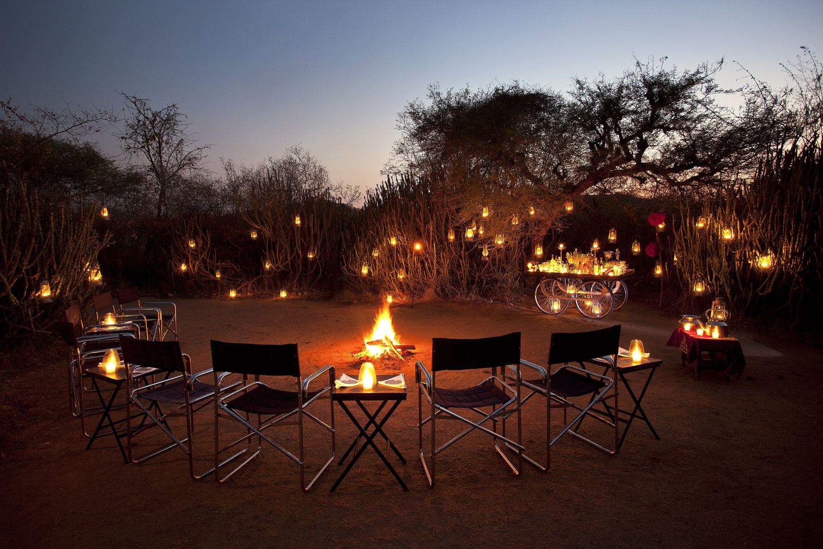 Campfire drinks at Sujan Jawai leopard camp in India
