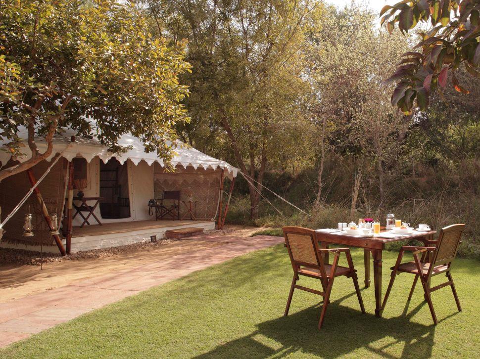 Grounds of the Sujan Sher Bagh luxury camp in India