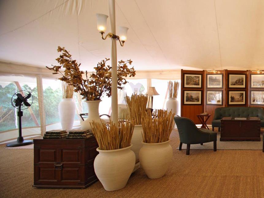 Guest lounge at Sujan Sher Bagh luxury camp in India