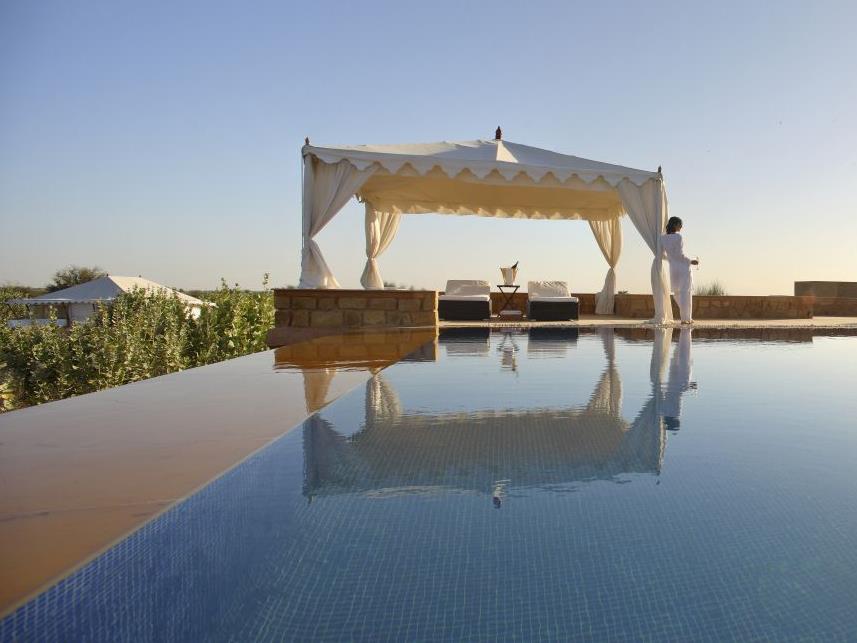 Swimming pool at Sujan The Serai India