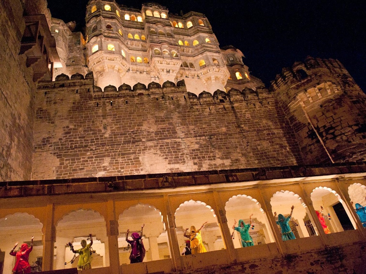 dancing at Umaid Bharwan Palace, Jodhpur, India