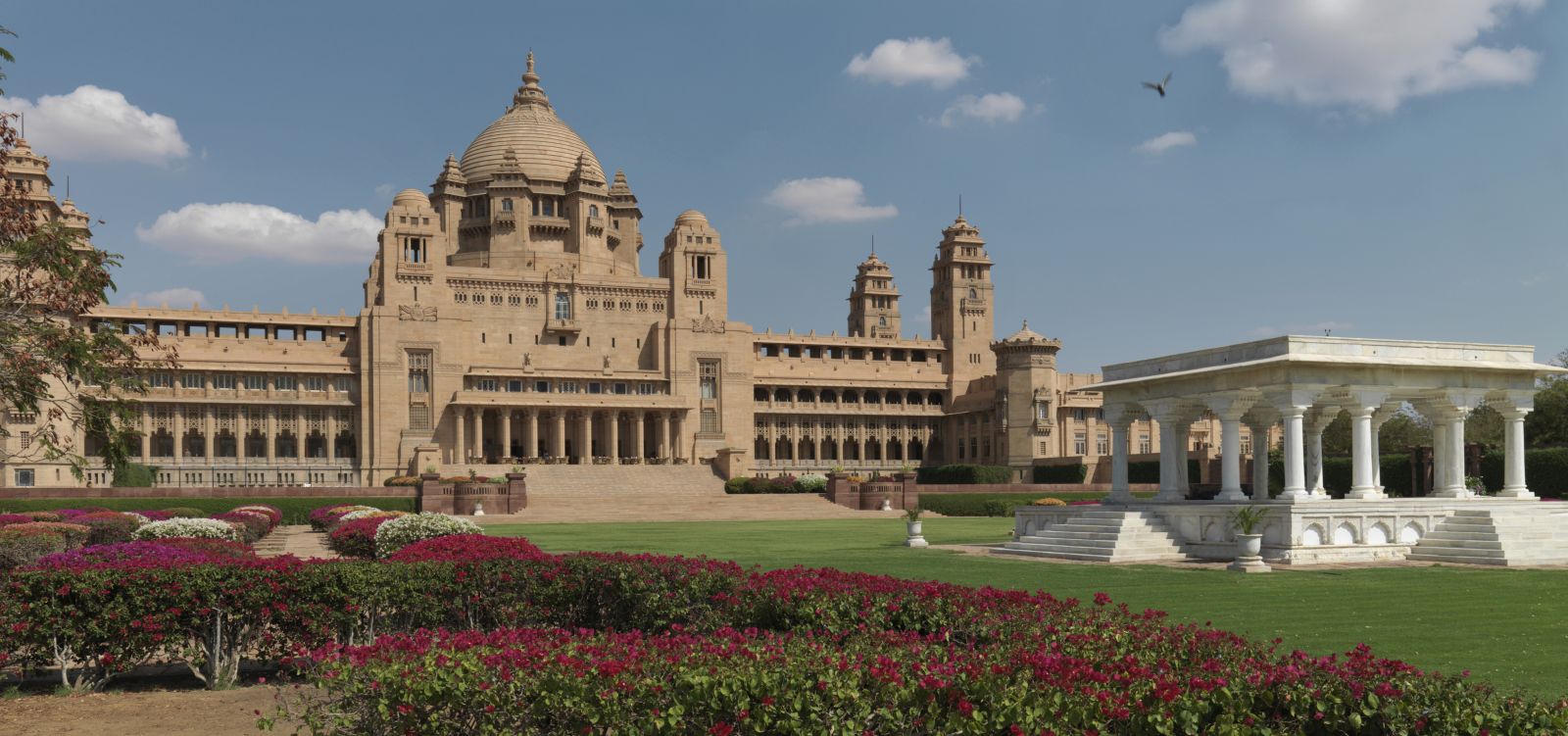 Exterior and grounds of the Umaid Bhawan hotel in Jodhpur