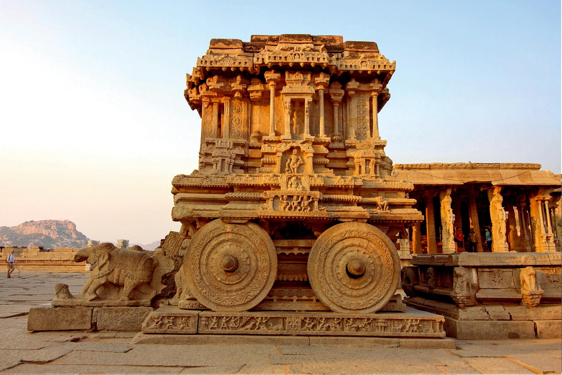 Stone chariot near Evolve Back Hampi