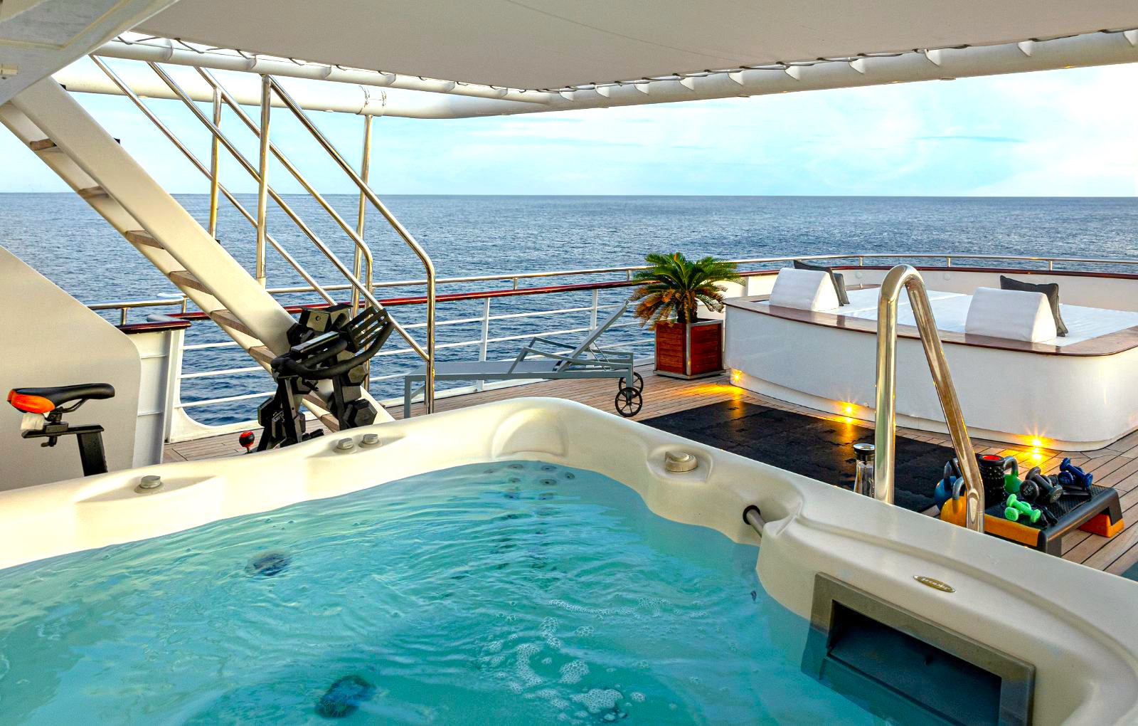 Jacuzzi onboard the Aqua Blu in Indonesia
