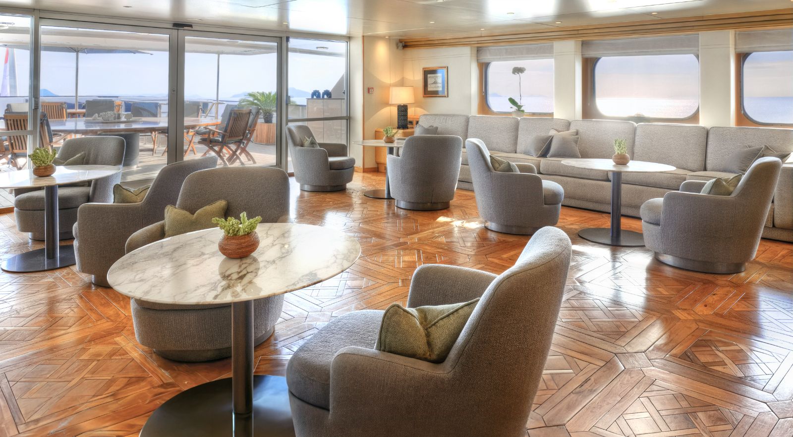 Lounge onboard the Aqua Blu in Indonesia