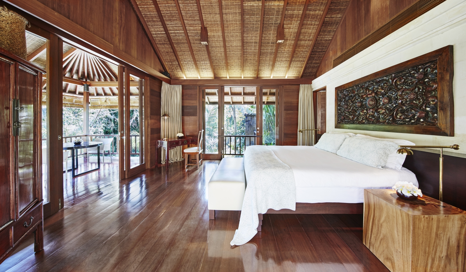 Mster bedroom of Gesing Kanila villa