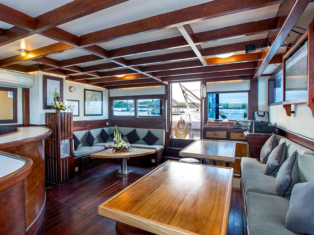 Salon onboard the Katharina luxury phinisi in Indonesia