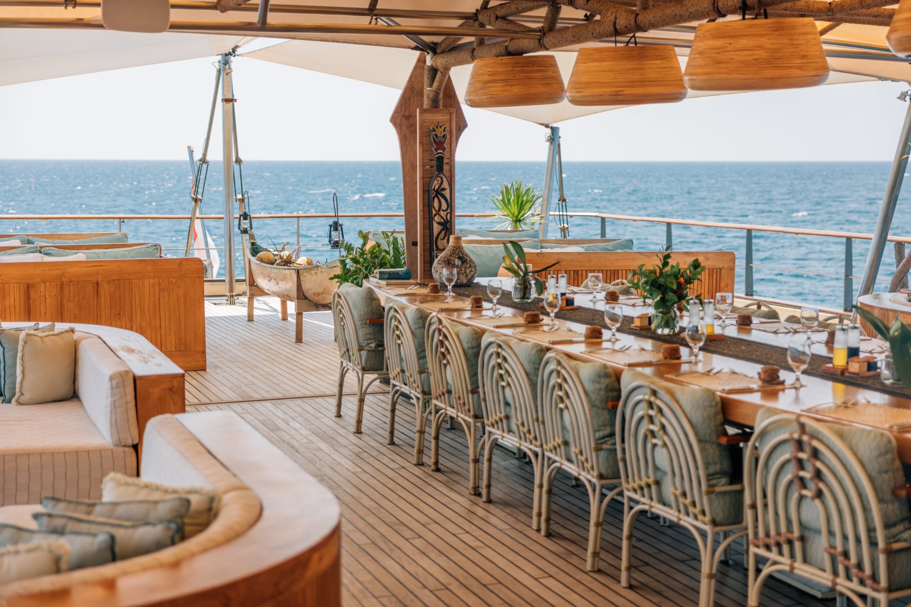 Alfresco dining area on the Kudanil Explorer in Indonesia