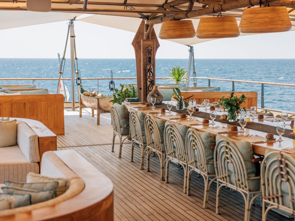 Alfresco dining area on the Kudanil Explorer in Indonesia