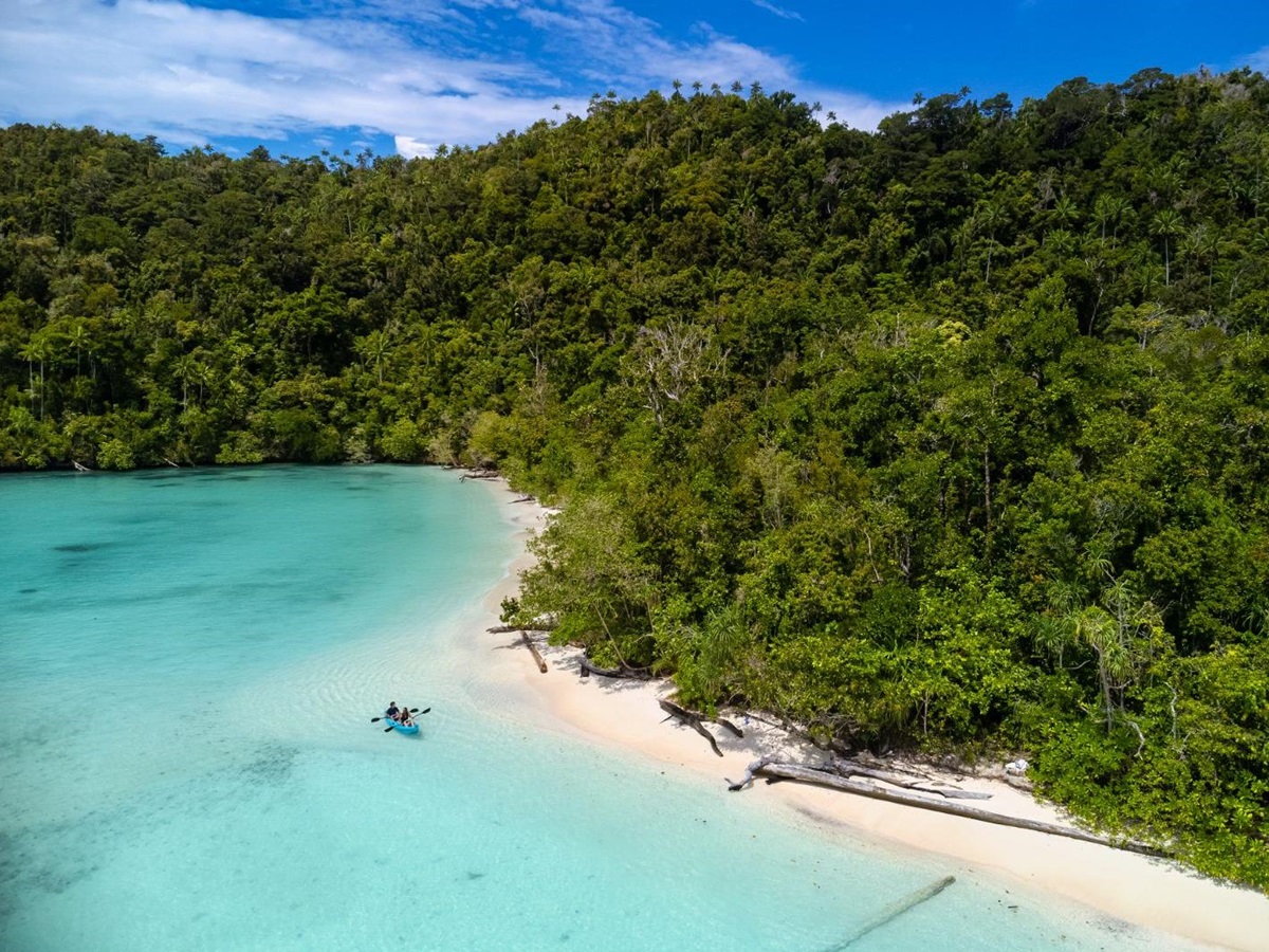 Indonesian beach views from the Majik phinisi in Indonesia