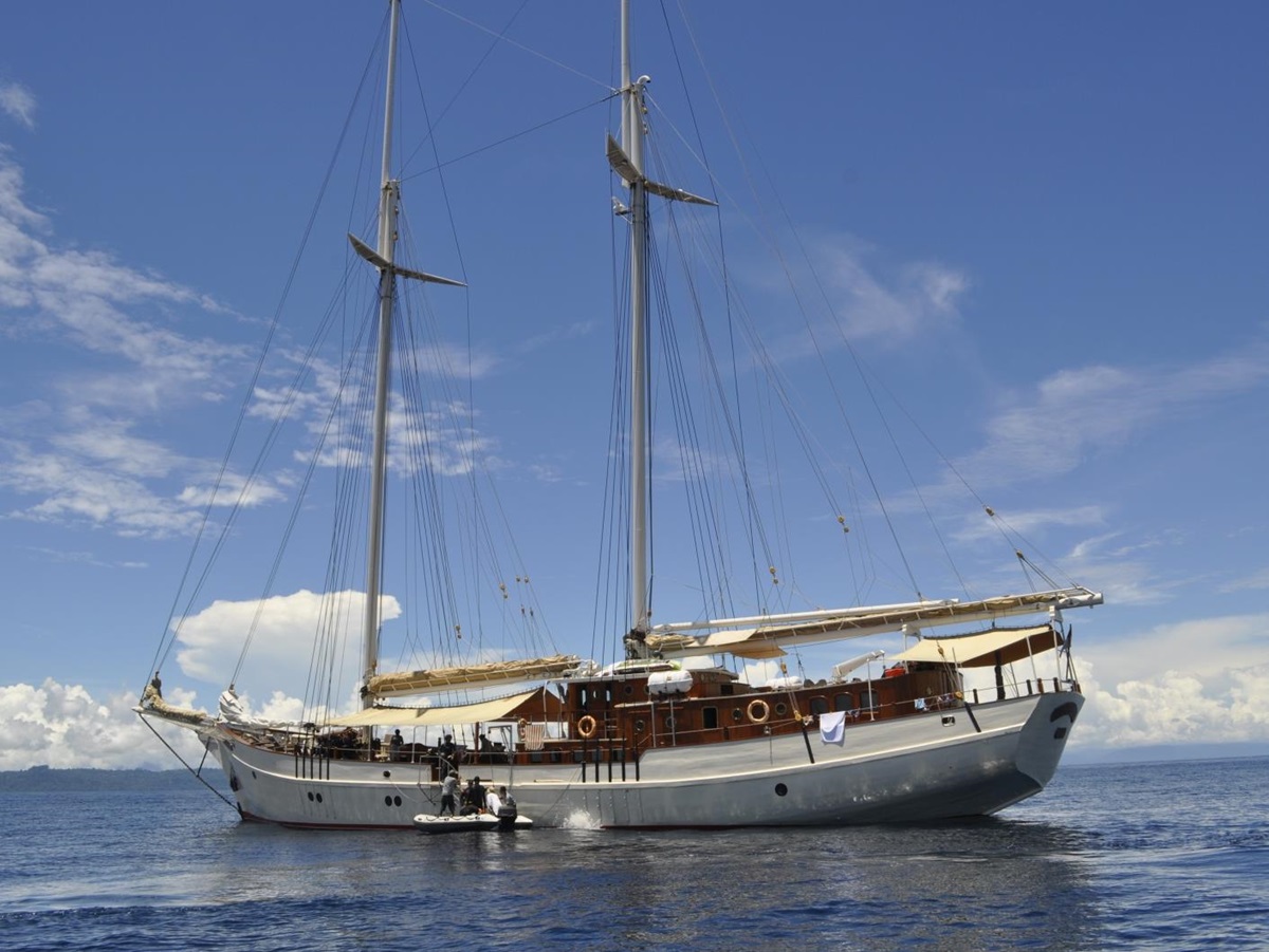 Exterior of Mutiara Laut with blue sky
