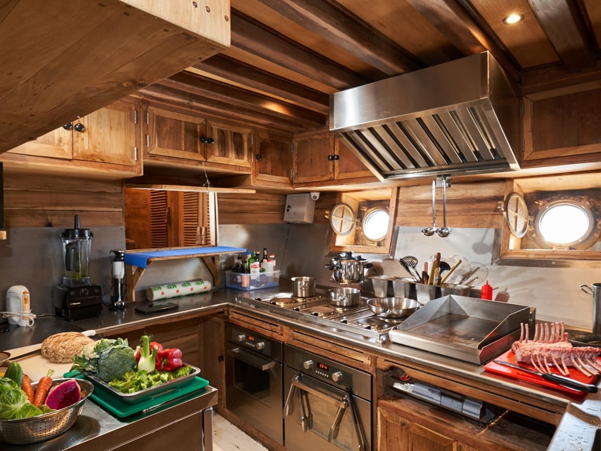 Kitchen with food cooking inside Oracle