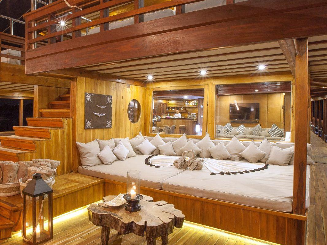 Alfresco lounge area onboard the Prana phinsi in Indonesia