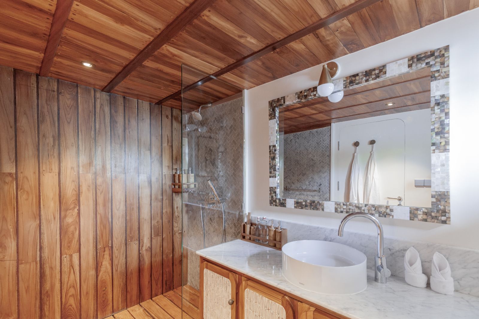 Cabin four bathroom on the Rebel phinisi in Indonesia