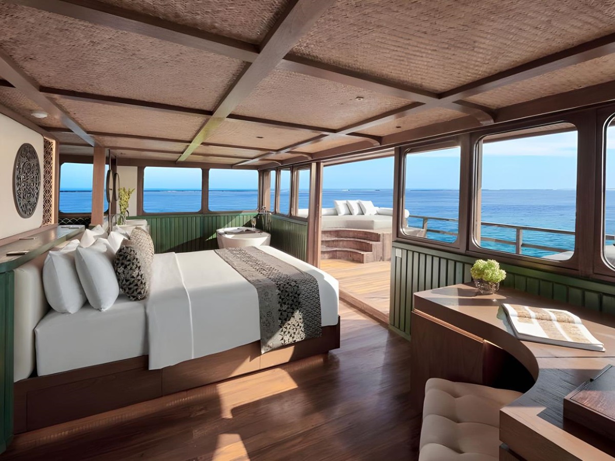 Master cabin with oceans views onboard the Samsara Samudra phinisi in Indonesia