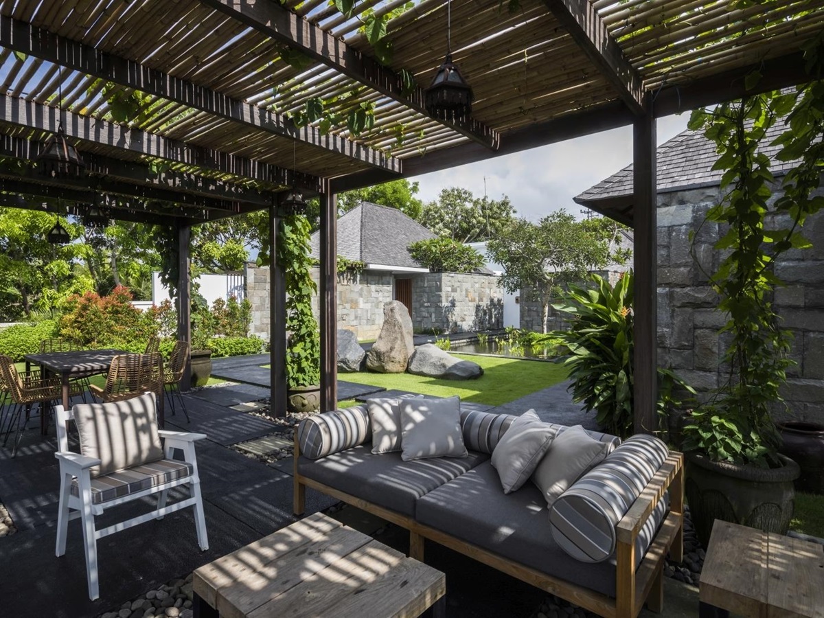 Shaded seating area at Uluwatu Estate, Bali